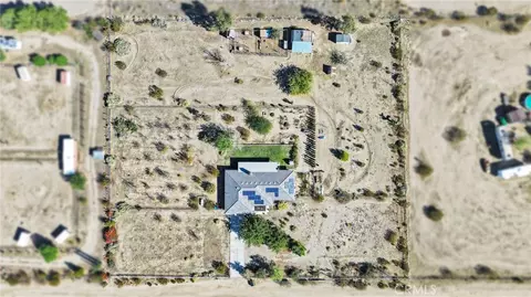 View/Area - 13585 Paramount, Phelan, CA 92371 photo 7 of 9