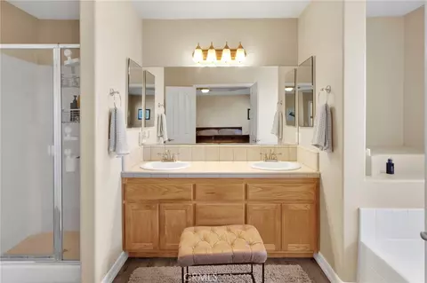 Bath - 13585 Paramount, Phelan, CA 92371 photo 1 of 4