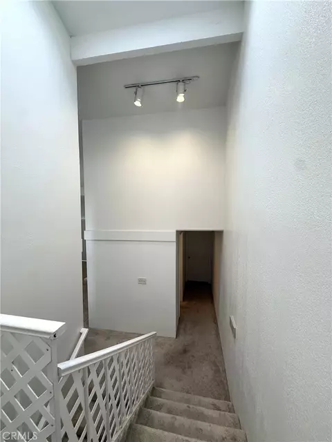 Entry Way - 184 Fairwinds, Costa Mesa, CA 92626 photo 3 of 4