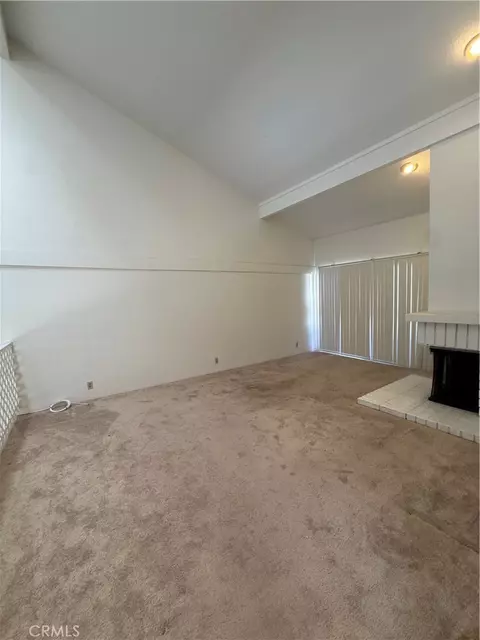 Living - 184 Fairwinds, Costa Mesa, CA 92626 photo 1 of 2