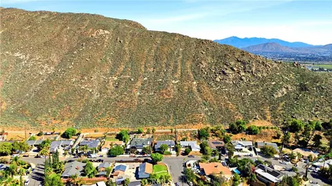 View/Area - 5901 Paramount, Riverside, CA 92509 photo 2 of 11