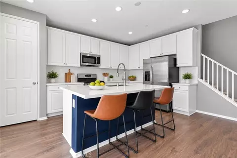 Kitchen - 8847 Glencliff Ave, Hesperia, CA 92344 photo 1 of 4