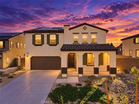 Exterior - 8847 Glencliff Ave, Hesperia, CA 92344 photo 2 of 8