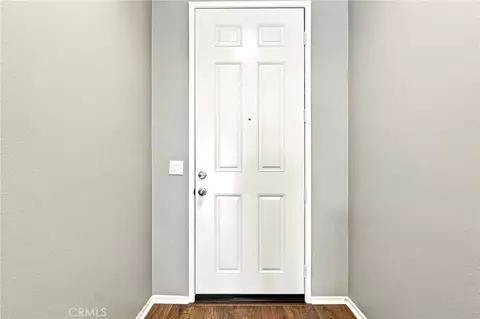 Entry Way - 8847 Glencliff Ave, Hesperia, CA 92344 photo 2 of 3