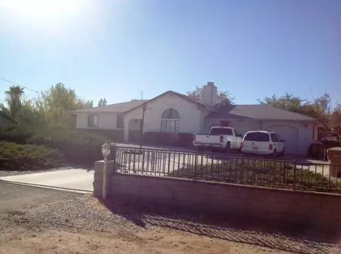 17793 Walnut St, Hesperia, CA 92345 photo 1