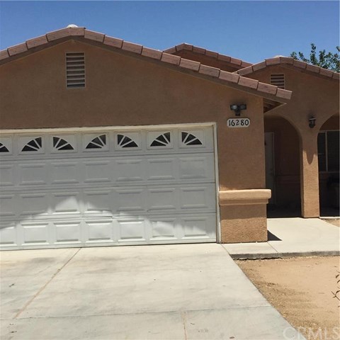 16280 Spruce St, Hesperia, CA 92345 photo 1
