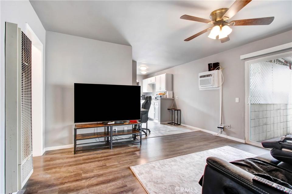 7141 Coldwater Canyon Ave 5, North Hollywood, CA 91605 10 Photos