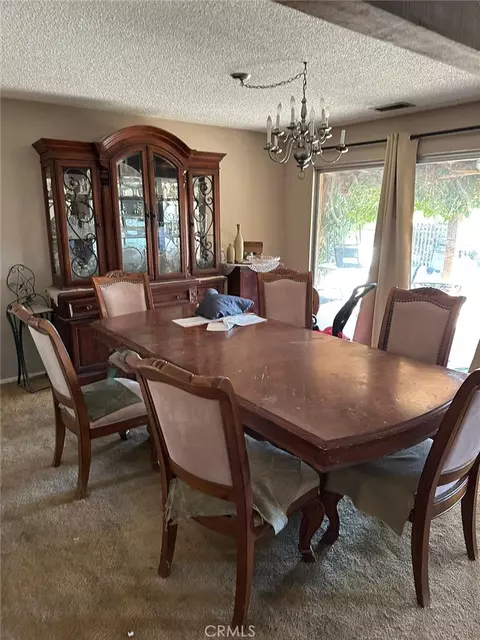 Dining - 19472 Kinai Rd, Apple Valley, CA 92307 photo 1 of 1