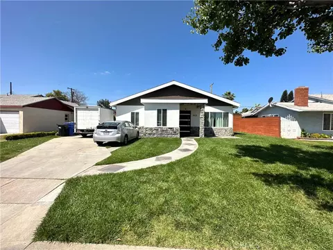 8425 Devenir Ave, Downey, CA 90242 photo 1