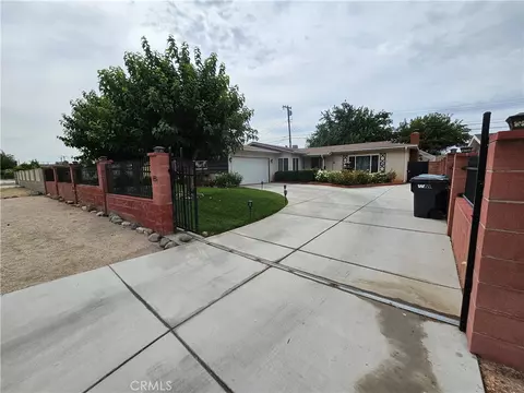 208 E Avenue J12, Lancaster, CA 93535