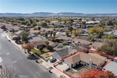 44011 Glenraven Rd, Lancaster, CA 93535