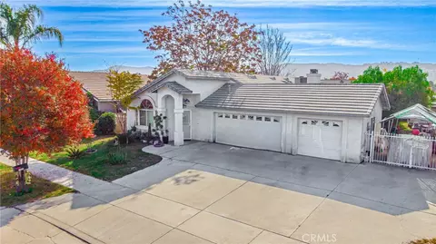 1385 E Whittier Ave, Hemet, CA 92544