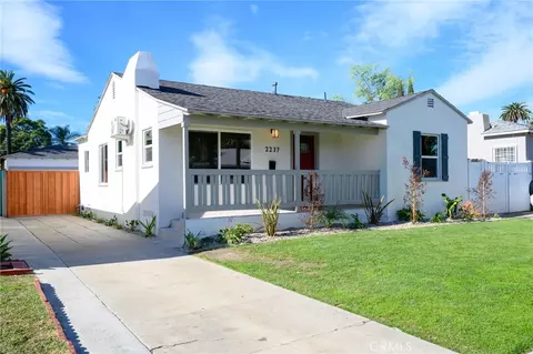2237 Golden Ave, Long Beach, CA 90806
