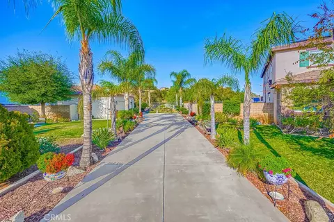 29431 Star Ridge Dr, Lake Elsinore, CA 92530