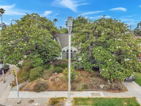 802 S Cochran Ave, Los Angeles, CA 90036