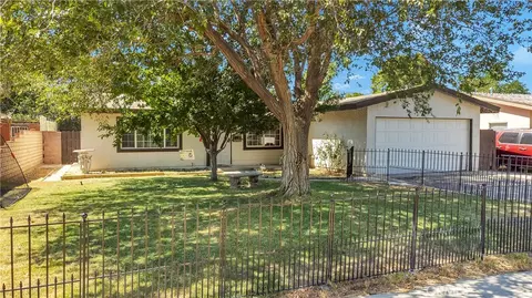 452 E Kettering St, Lancaster, CA 93535 photo 1