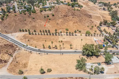 16965 Shrier Dr, Lake Elsinore, CA 92530