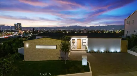 5751 Aladdin St, Baldwin Hills, CA 90008