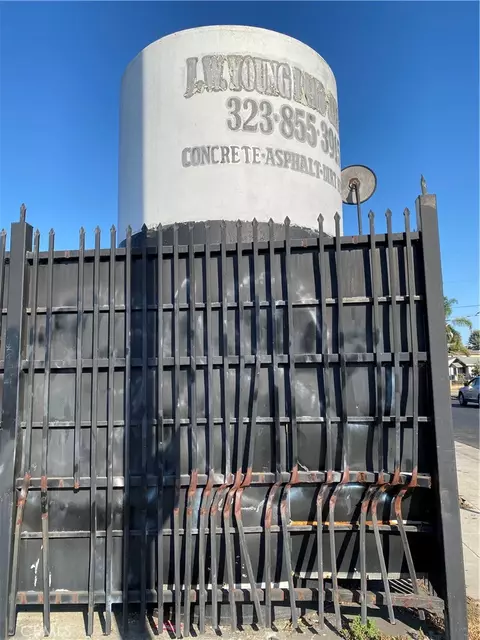 10120 S Main St, Los Angeles, CA 90003