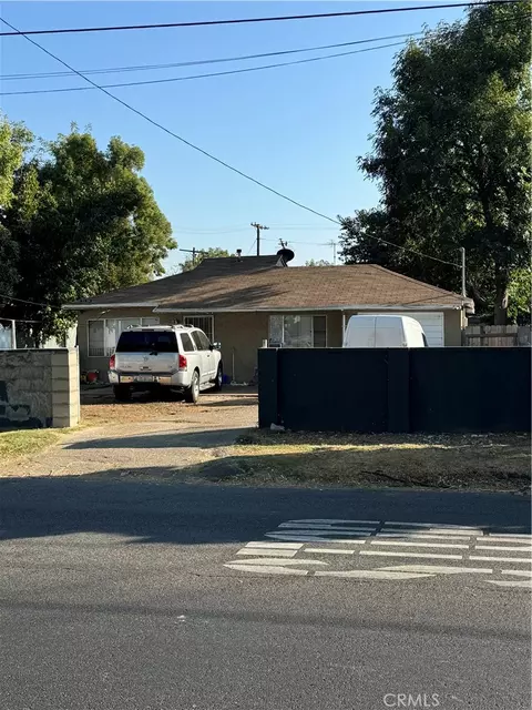 13918 Valerio St, Van Nuys, CA 91405