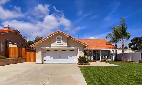 29333 Breakwater St, Lake Elsinore, CA 92530