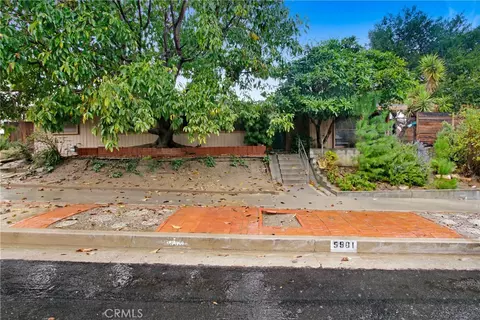 5901 Laramie Ave, Woodland Hills, CA 91367