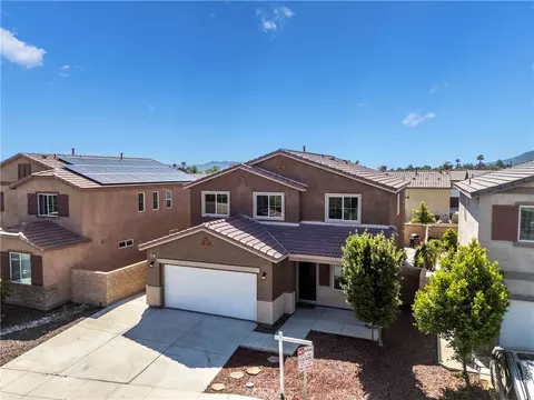 30002 Cottage Ln, Lake Elsinore, CA 92530