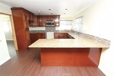 3609 W 144th St, Hawthorne, CA 90250