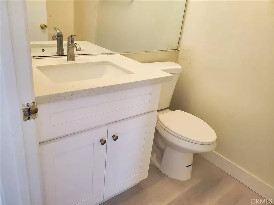 Bath - 10695 Plainfield St, Adelanto, CA 92301 photo 1 of 7