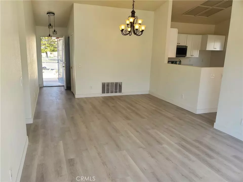 Living - 10695 Plainfield St, Adelanto, CA 92301 photo 3 of 4