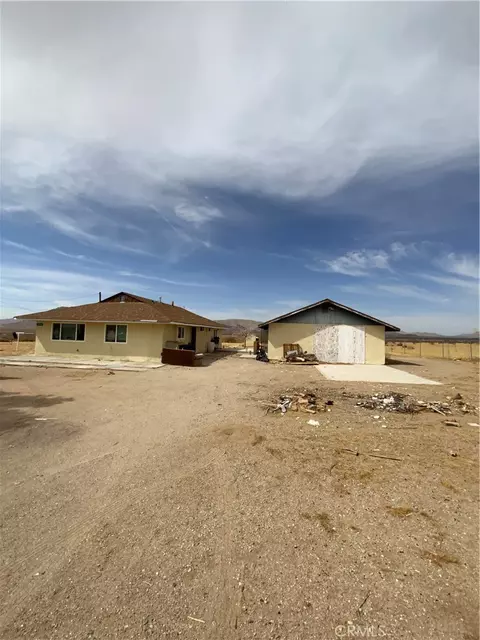 16962 Huff Rd, Lucerne Valley, CA 92356