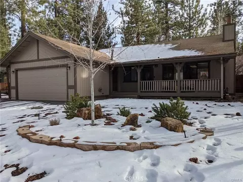542 E Barker Blvd, Big Bear City, CA 92314