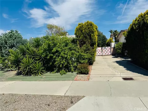 840 S Gilbert St, Hemet, CA 92543 photo 5