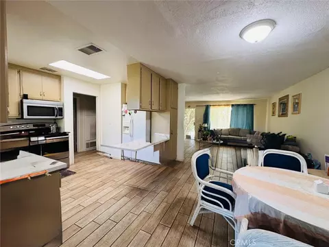840 S Gilbert St, Hemet, CA 92543 photo 12