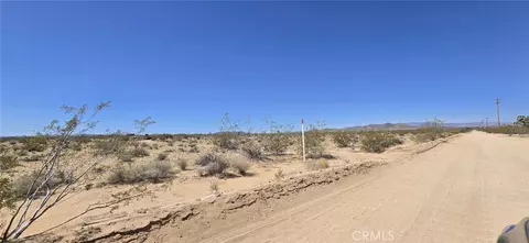 61329 Moon Dr, Landers, CA 92285 photo 6