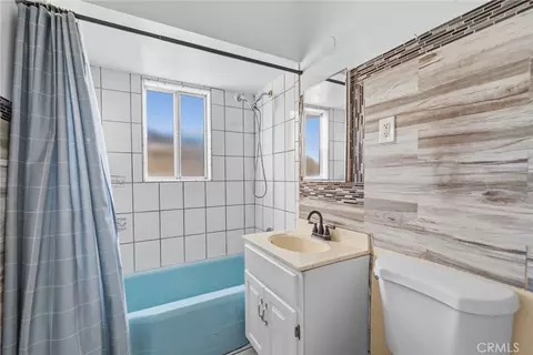 Bath - 6824 Marcelle St, Paramount, CA 90723 photo 2 of 5