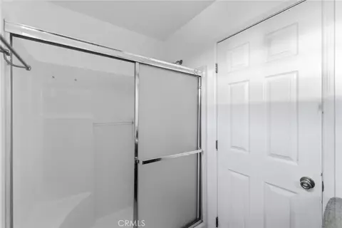 Bath - 6824 Marcelle St, Paramount, CA 90723 photo 4 of 5