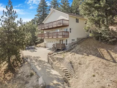 30134 Enchanted Way, Running Springs, CA 92382