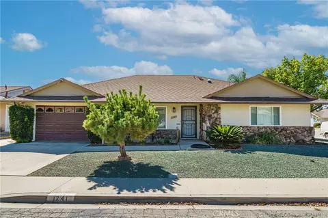 1241 Sandlewood Dr, Hemet, CA 92543