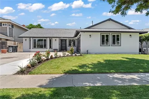 851 N Fern St, Orange, CA 92867
