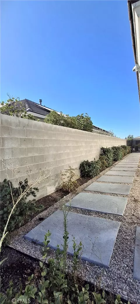 Exterior - 12322 Champlin Pl, Bakersfield, CA 93311 photo 2 of 7