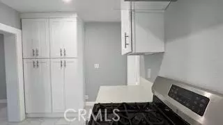 Entry Way - 3943 Ridge Rd, Riverside, CA 92501 photo 5 of 7