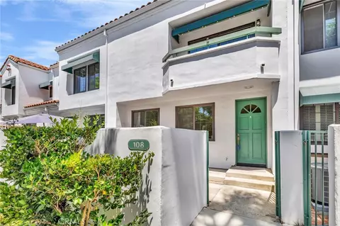 19562 Pompano Ln #108, Huntington Beach, CA 92648