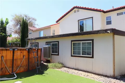Exterior - 43964 Fallon Dr, Lancaster, CA 93535 photo 2 of 5