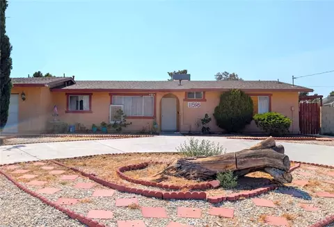 11598 Peach Ave, Hesperia, CA 92345