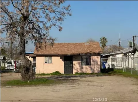 2390 S Walnut Ave, Fresno, CA 93706
