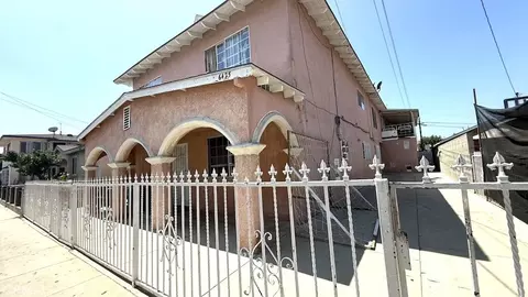 6425 Cottage St, Huntington Park, CA 90255