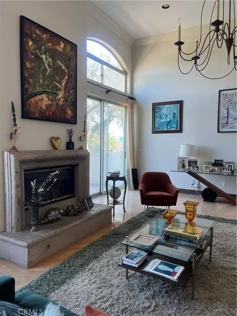 390 S Sepulveda Blvd #208, Los Angeles, CA 90049