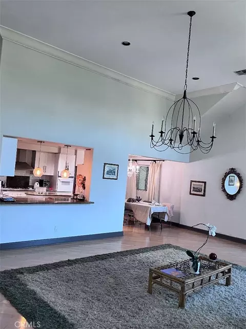 390 S Sepulveda Blvd #208, Los Angeles, CA 90049