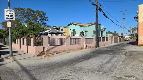 2540 Hauser Blvd, Los Angeles, CA 90016